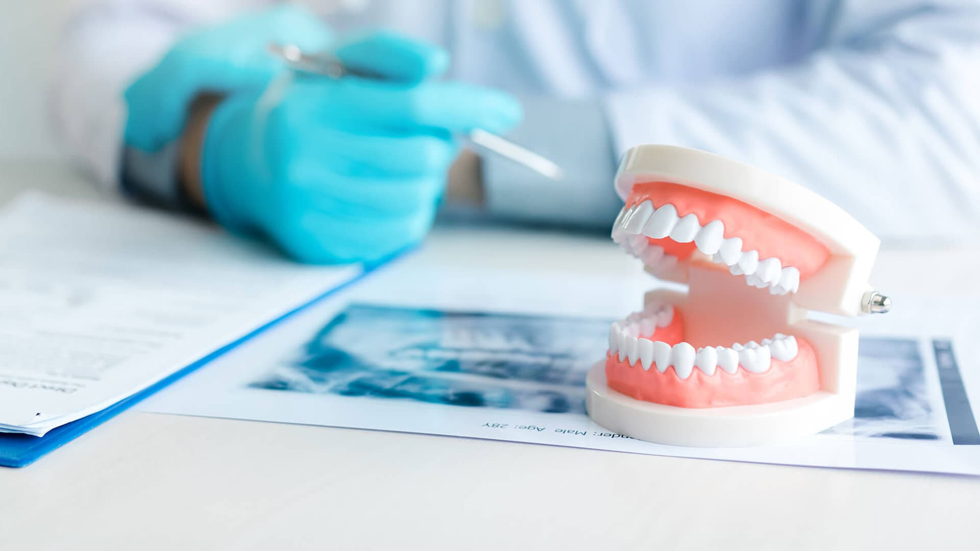 3 Reasons Your Dentures Don’t Fit